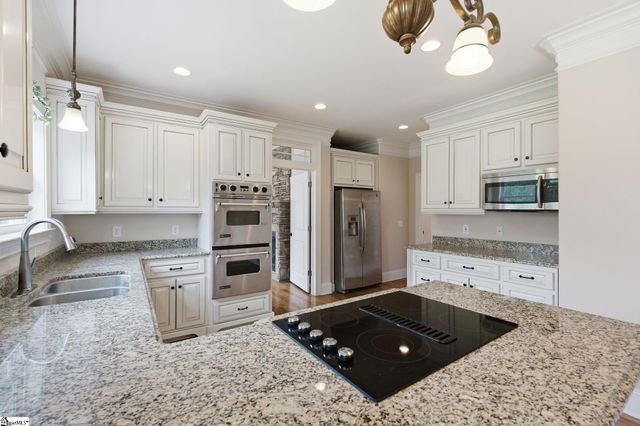 215 Log Shoals Road, Greenville, SC 29605