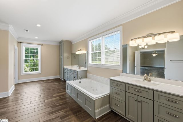 215 Log Shoals Road, Greenville, SC 29605