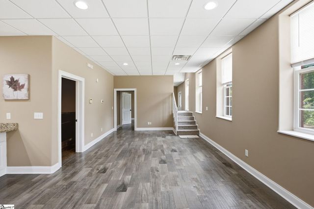 215 Log Shoals Road, Greenville, SC 29605