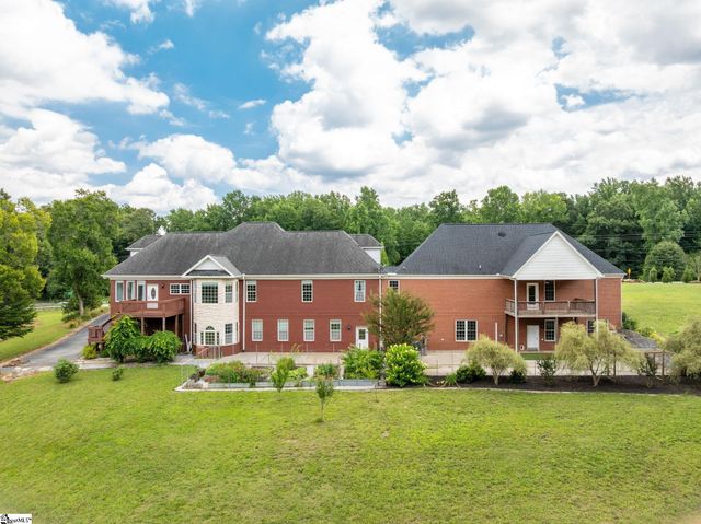 215 Log Shoals Road, Greenville, SC 29605