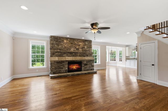 215 Log Shoals Road, Greenville, SC 29605