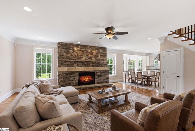 215 Log Shoals Road, Greenville, SC 29605