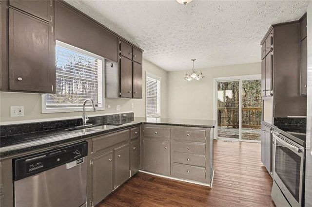 10780 Shagbark Trail, Roswell, GA 30075