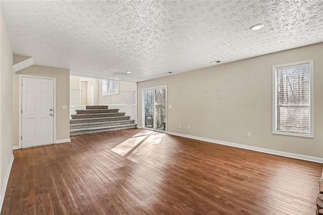 10780 Shagbark Trail, Roswell, GA 30075