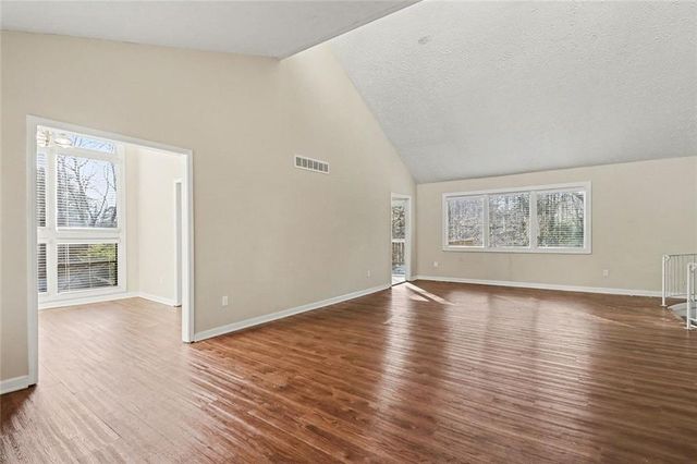 10780 Shagbark Trail, Roswell, GA 30075