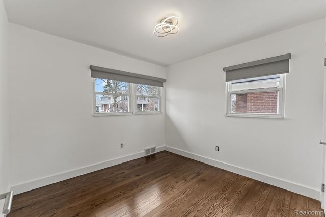 2577 Buckingham Avenue, Birmingham, MI 48009