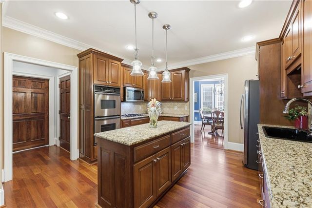 9060 Forest Path Drive, Gainesville, GA 30506