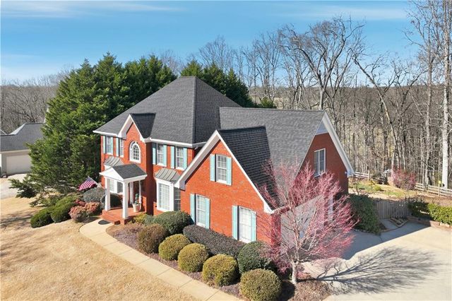 9060 Forest Path Drive, Gainesville, GA 30506