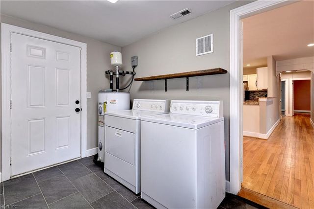 11 N Greenfield AVE, Hampton, VA 23666