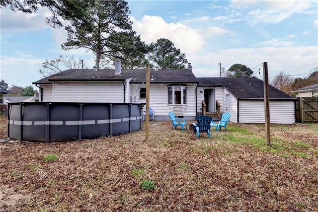 11 N Greenfield AVE, Hampton, VA 23666