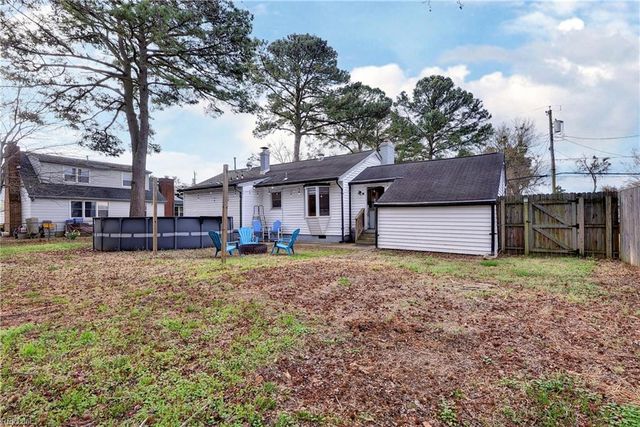 11 N Greenfield AVE, Hampton, VA 23666