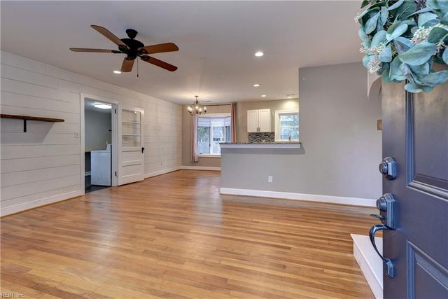 11 N Greenfield AVE, Hampton, VA 23666