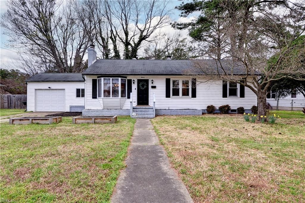 11 N Greenfield AVE, Hampton, VA 23666