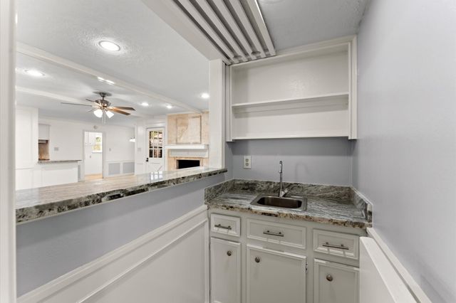 7311 17th Green Drive, Humble, TX 77346