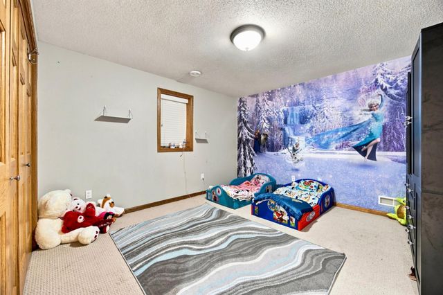 609 Lexington Lane, Moorhead, MN 56560