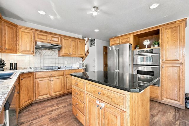 609 Lexington Lane, Moorhead, MN 56560