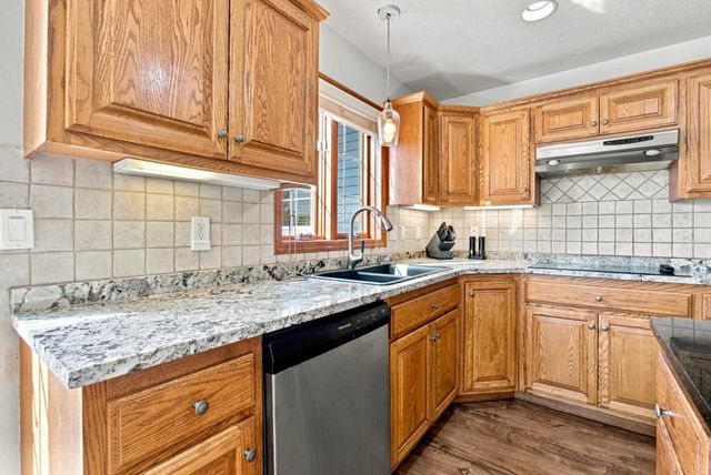 609 Lexington Lane, Moorhead, MN 56560