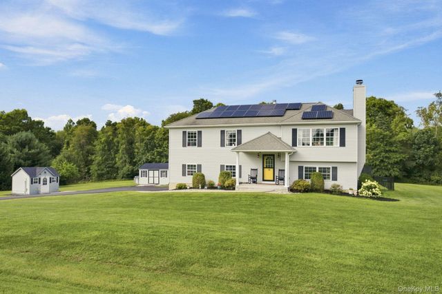 16 Rosio Lane, Modena, NY 12548