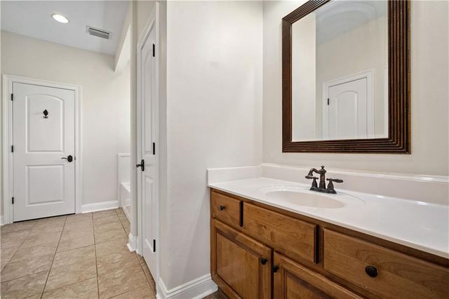 5880 Plantation Woods Drive, Theodore, AL 36582