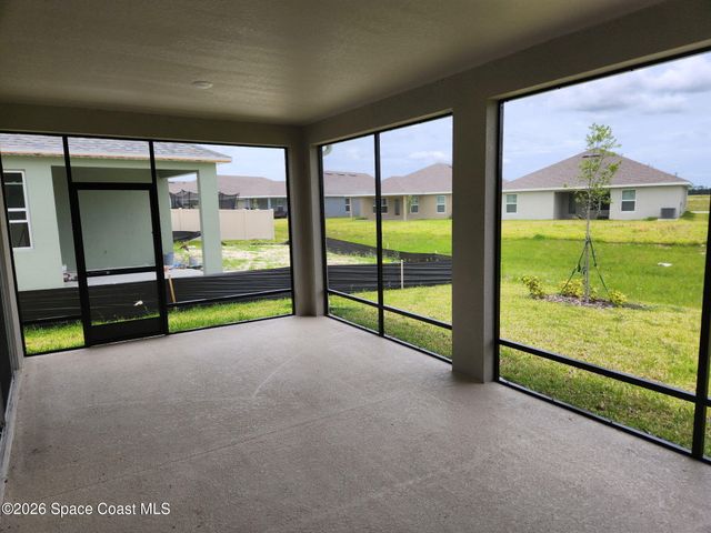 938 Soleway Avenue NW, Palm Bay, FL 32907