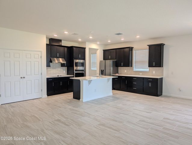 938 Soleway Avenue NW, Palm Bay, FL 32907