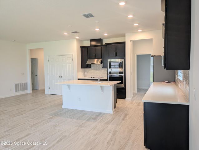 938 Soleway Avenue NW, Palm Bay, FL 32907