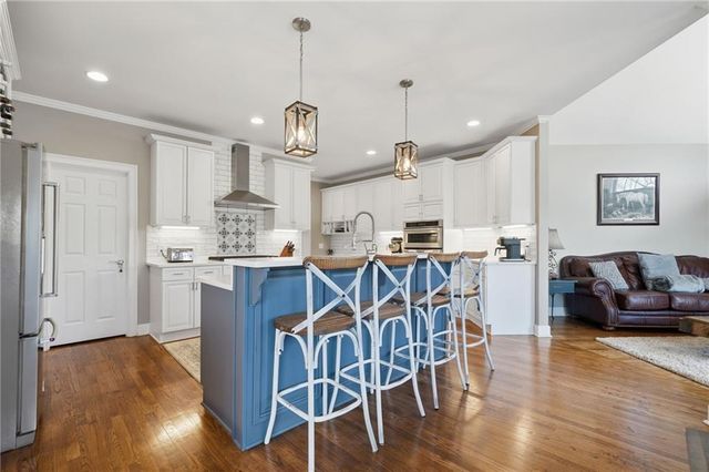 140 Red Gate Lakes Drive, Canton, GA 30115