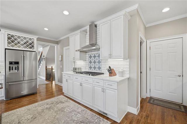 140 Red Gate Lakes Drive, Canton, GA 30115