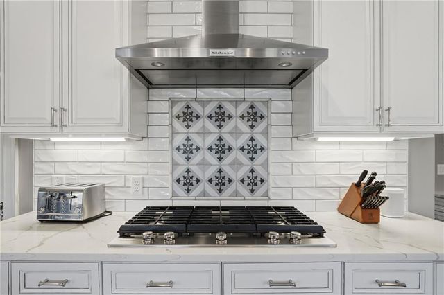 140 Red Gate Lakes Drive, Canton, GA 30115