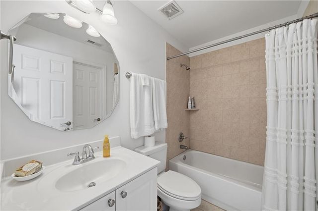 140 Red Gate Lakes Drive, Canton, GA 30115