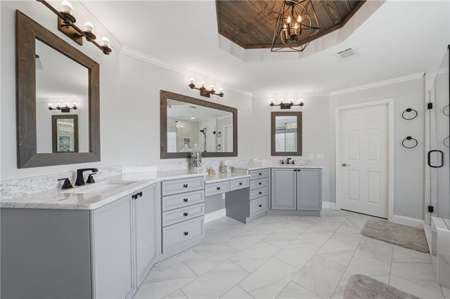 140 Red Gate Lakes Drive, Canton, GA 30115