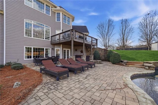 140 Red Gate Lakes Drive, Canton, GA 30115