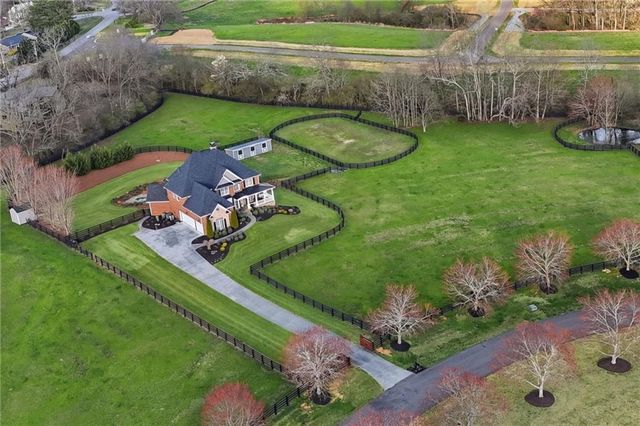 140 Red Gate Lakes Drive, Canton, GA 30115