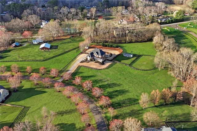 140 Red Gate Lakes Drive, Canton, GA 30115