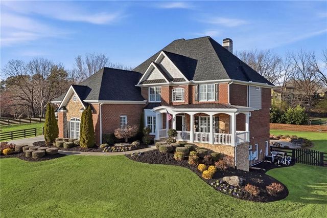 140 Red Gate Lakes Drive, Canton, GA 30115