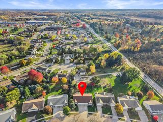 1707 Eden DRIVE, West Bend, WI 53095