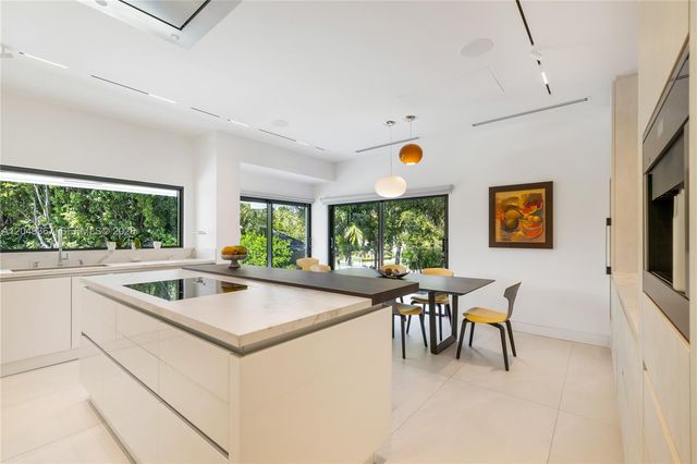 7180 E Lago Drive, Coral Gables, FL 33143
