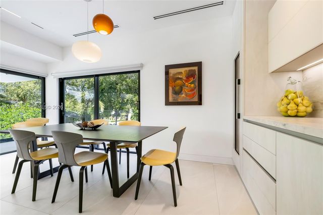 7180 E Lago Drive, Coral Gables, FL 33143