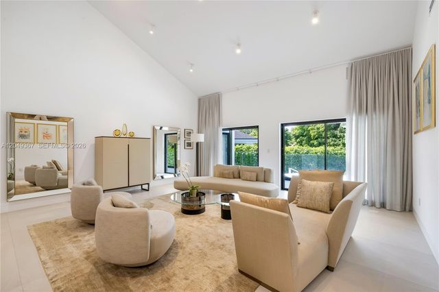 7180 E Lago Drive, Coral Gables, FL 33143