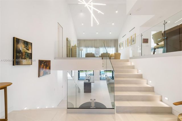 7180 E Lago Drive, Coral Gables, FL 33143