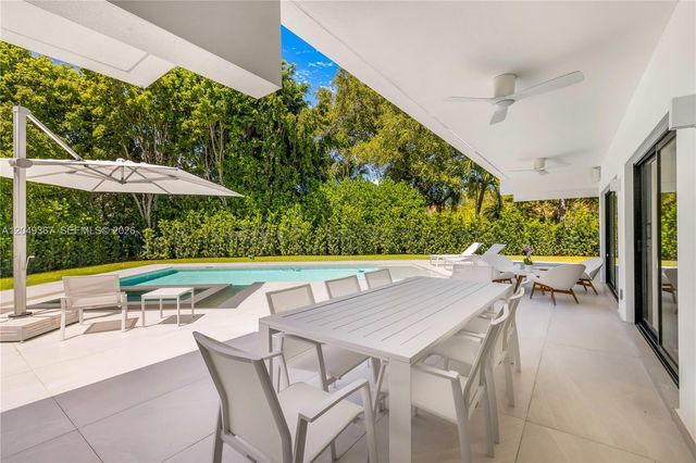 7180 E Lago Drive, Coral Gables, FL 33143