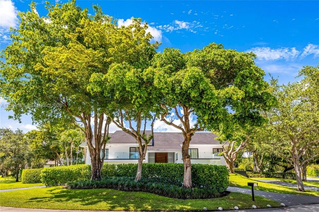 7180 E Lago Drive, Coral Gables, FL 33143