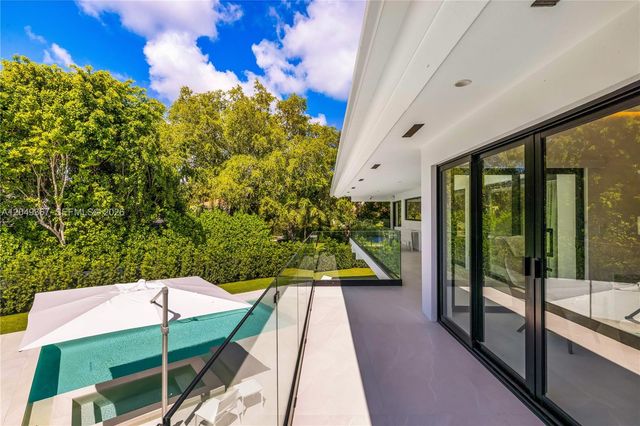 7180 E Lago Drive, Coral Gables, FL 33143