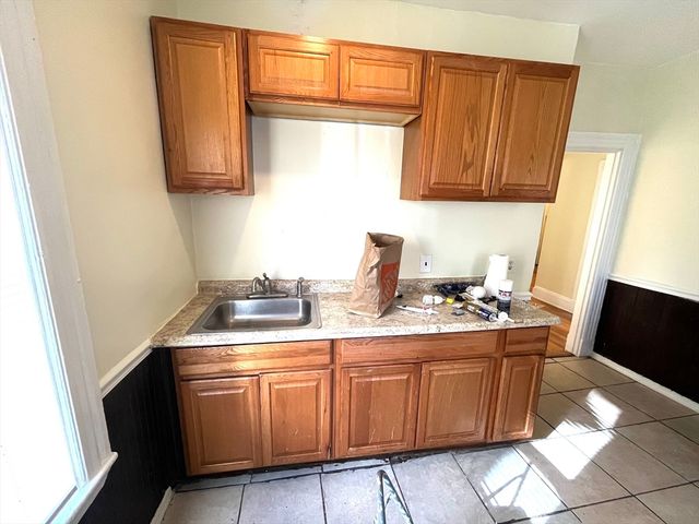 15 Wentworth 1, Boston, MA 02124