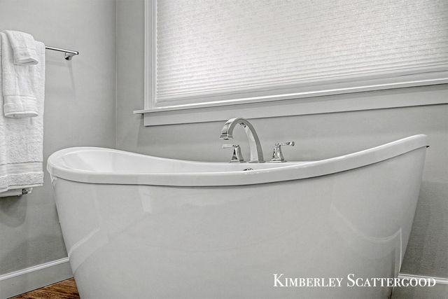 8700 Olde Meadow Drive NE, Rockford, MI 49341