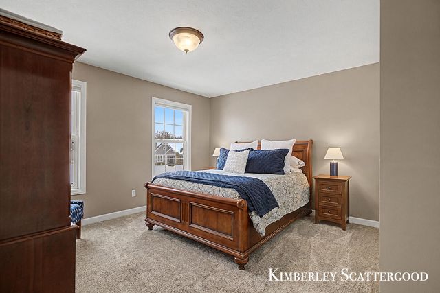 8700 Olde Meadow Drive NE, Rockford, MI 49341