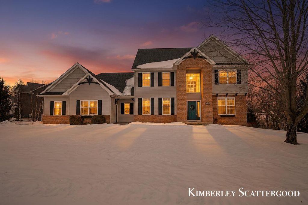 8700 Olde Meadow Drive NE, Rockford, MI 49341