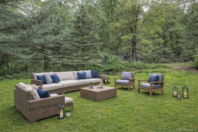 54 Allapartus Road, Ossining, NY 10562