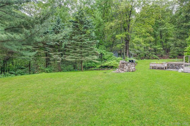 54 Allapartus Road, Ossining, NY 10562