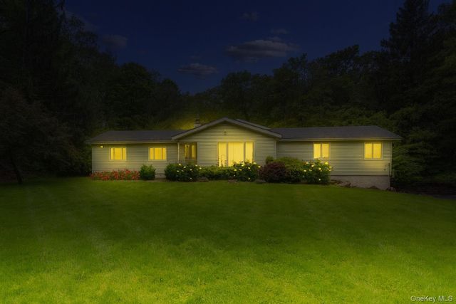 54 Allapartus Road, Ossining, NY 10562